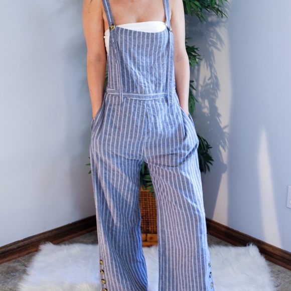 Dresses & Skirts - New Overall Jumpsuit